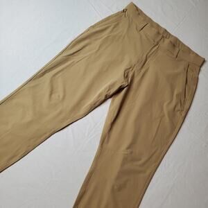 Fabletics Mens Size 32X30 The Only Pant Tan PT2253840